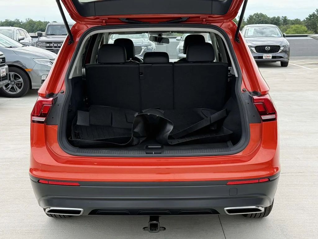 Used 2019 Orange Volkswagen 2.0T SE image 31