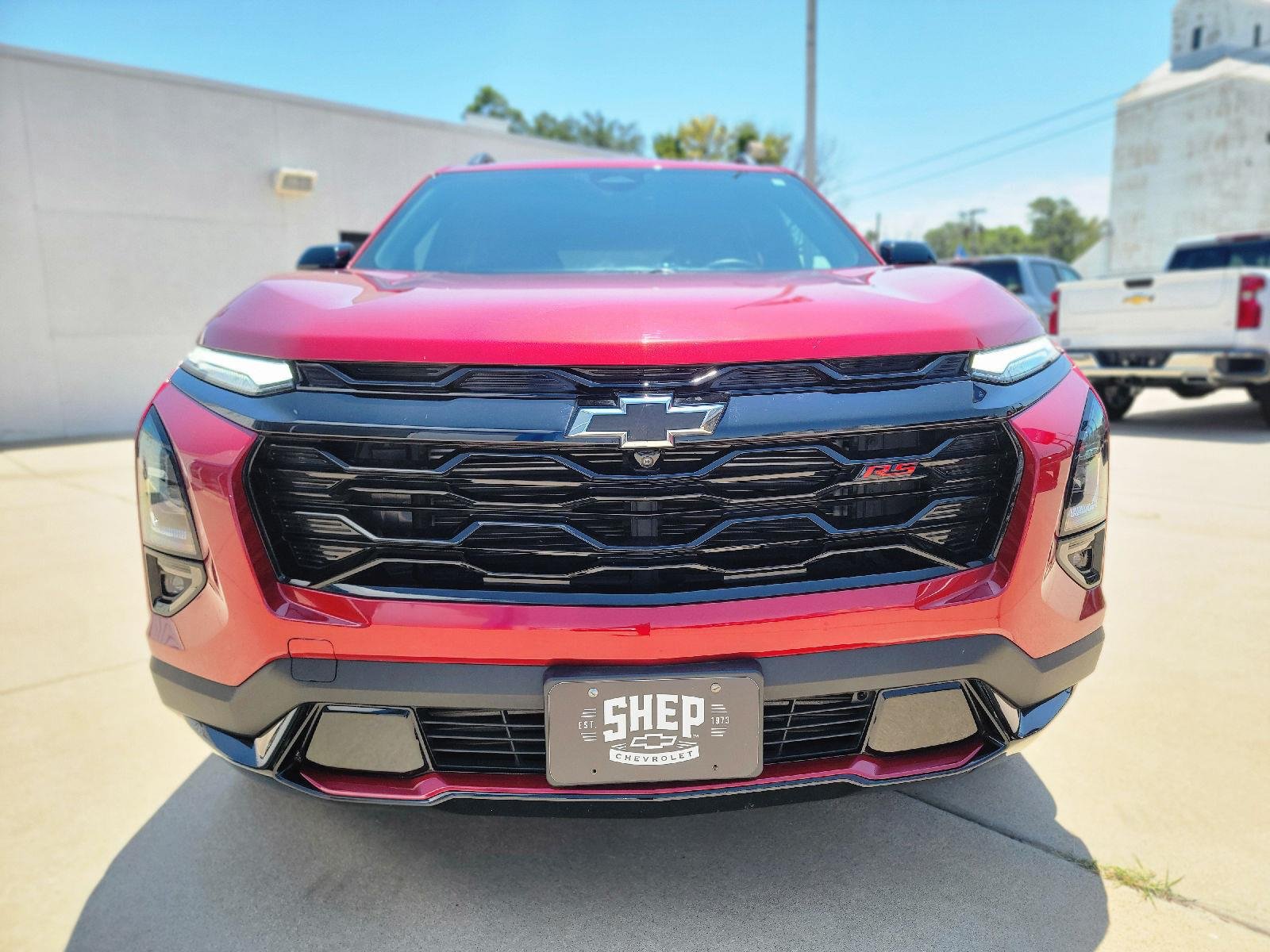 View vehicle photo 2