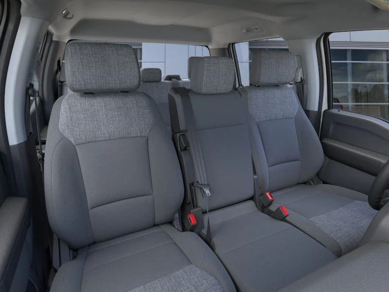 New 2026 Oxford White Ford F-250® XLT image 10