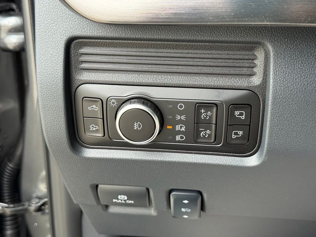 New 2026 Gray Ford Lariat image 16