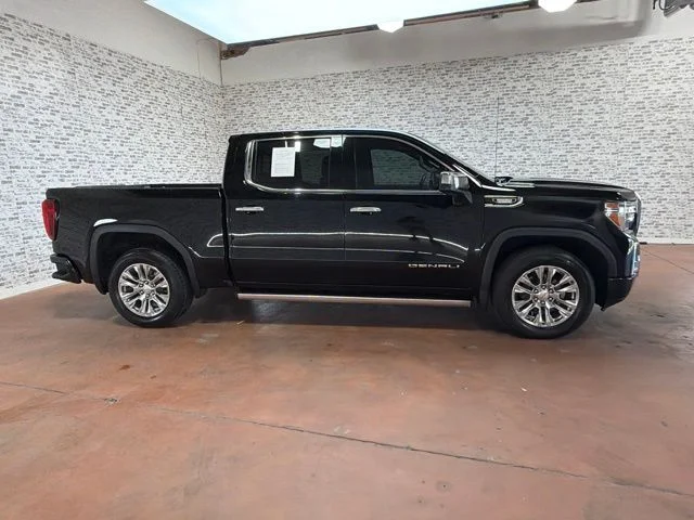 Used 2020 Onyx Black GMC Denali image 8