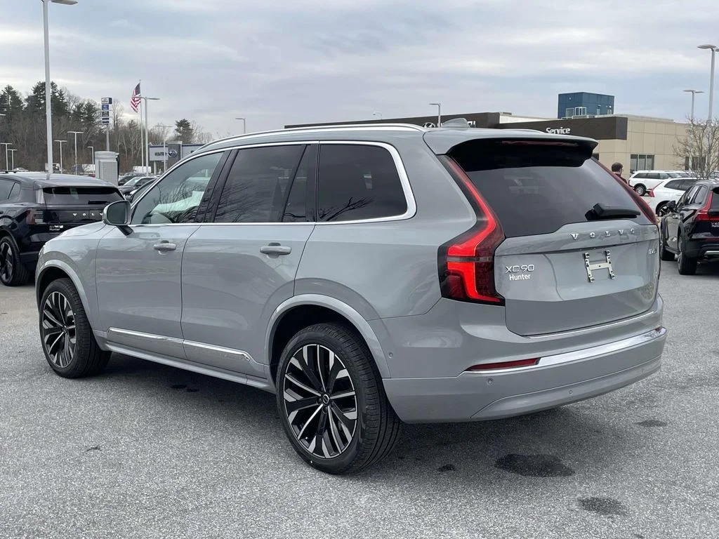 New 2026 Vapour Grey Volvo Plus image 27
