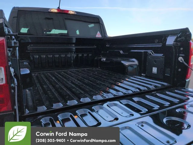 New 2026 Shadow Black Ford XLT image 28