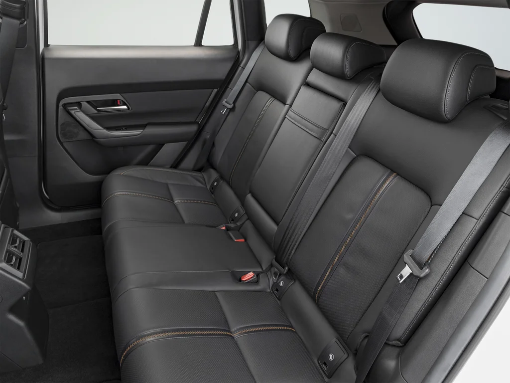 Used 2025 Gray Mazda Premium Plus image 17