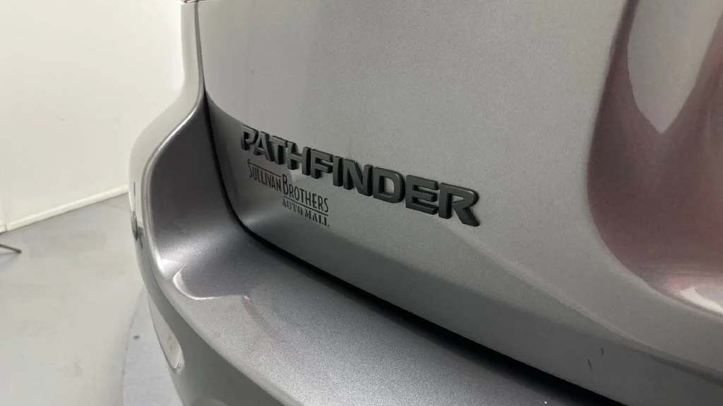 Certified Used 2020 Gray Nissan SL image 20