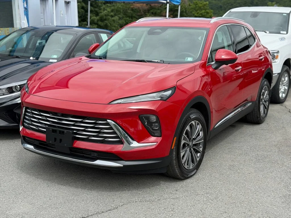 Used 2025 Brilliant Red Buick Preferred image 1