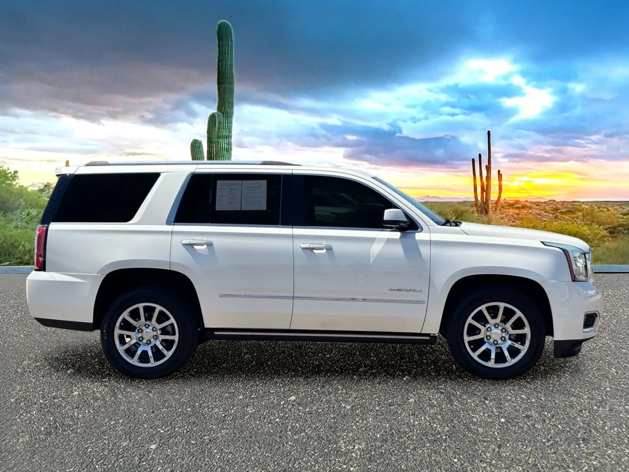 Used 2015 White Diamond Clearcoat GMC Denali image 6
