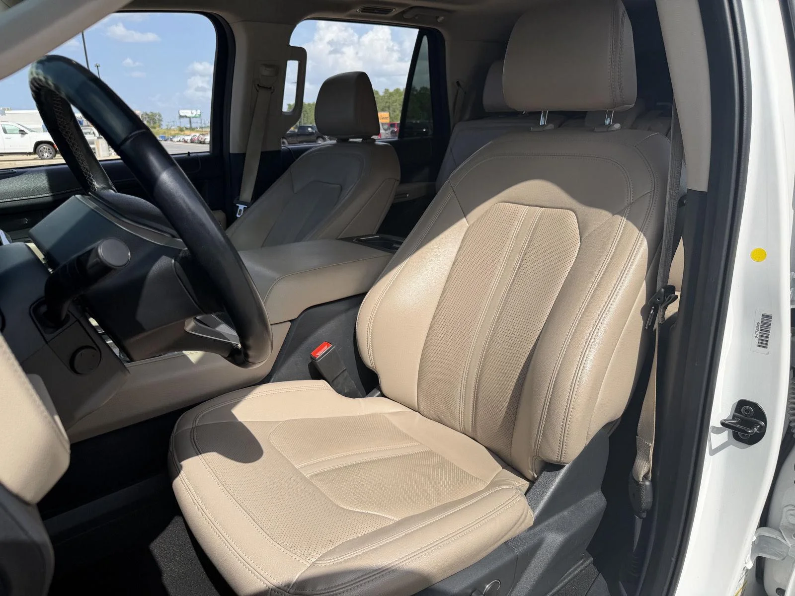 Used 2024 Oxford White Ford Limited image 16