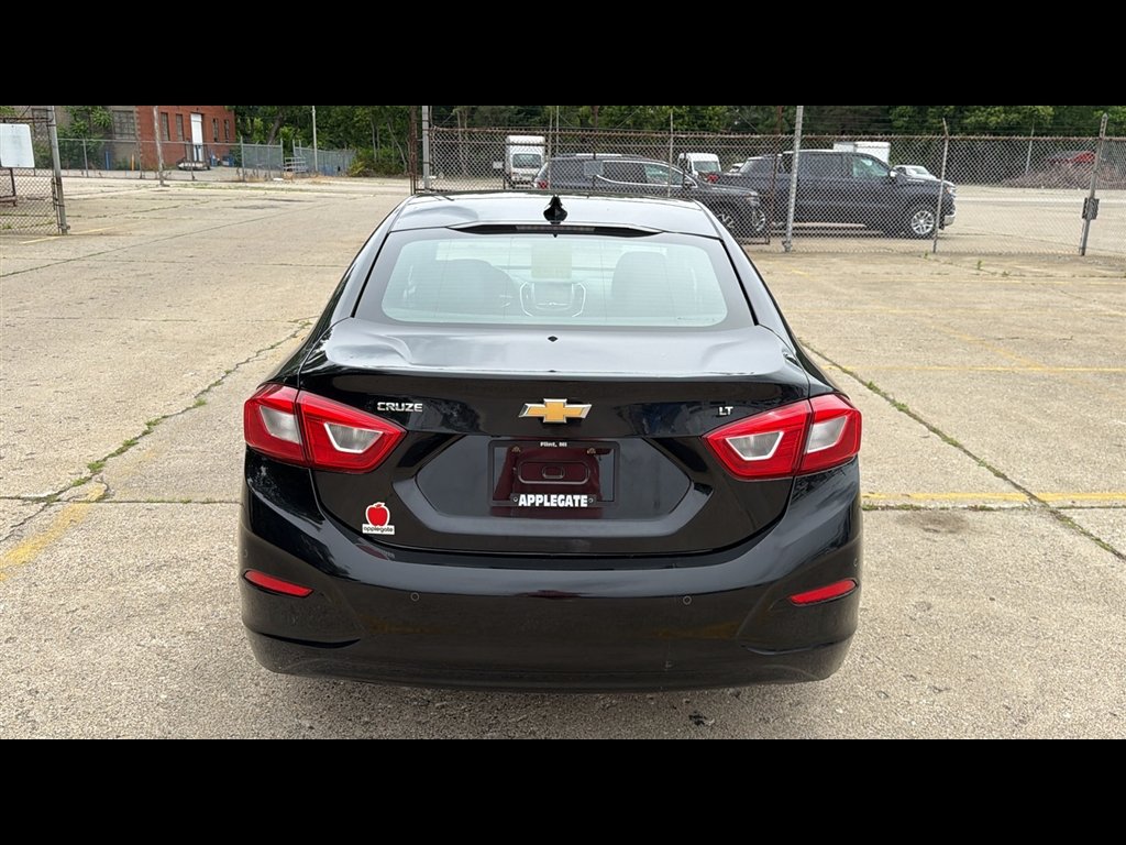 Used 2019 Mosaic Black Metallic Chevrolet LT image 27