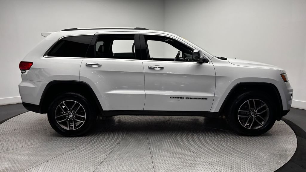 Used 2018 White Jeep Limited image 46