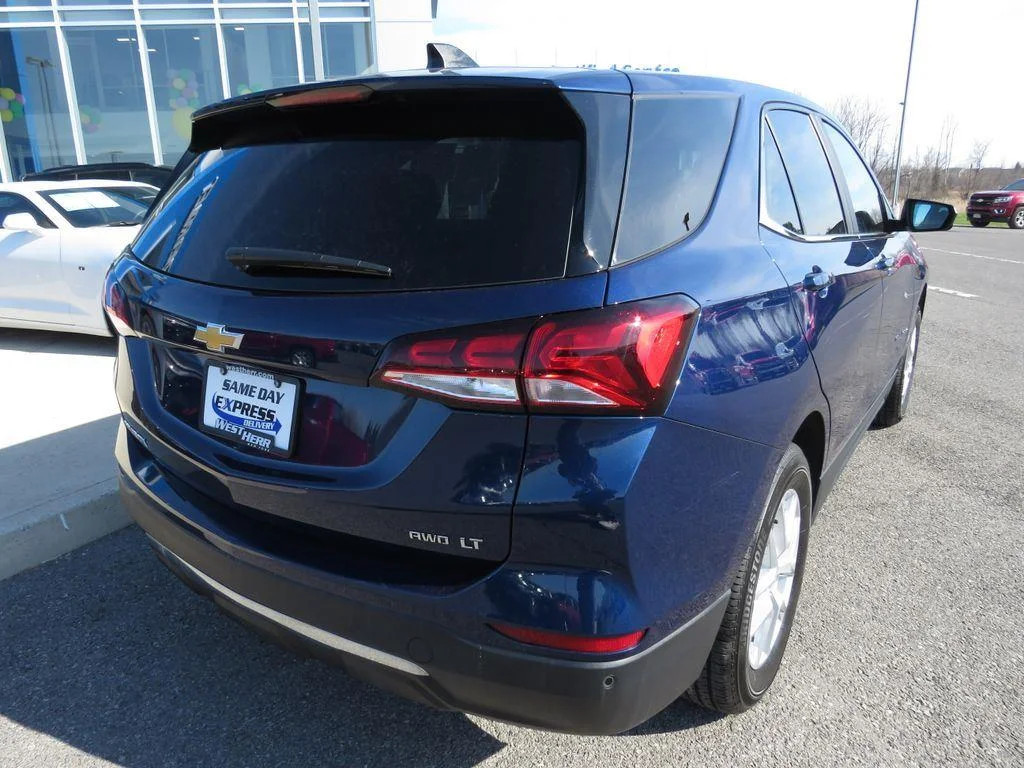 Used 2023 Blue Chevrolet LT image 7