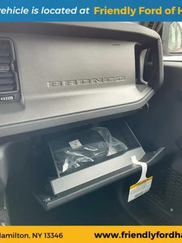 2025 Ford Bronco 4-Door Base - Photo 31
