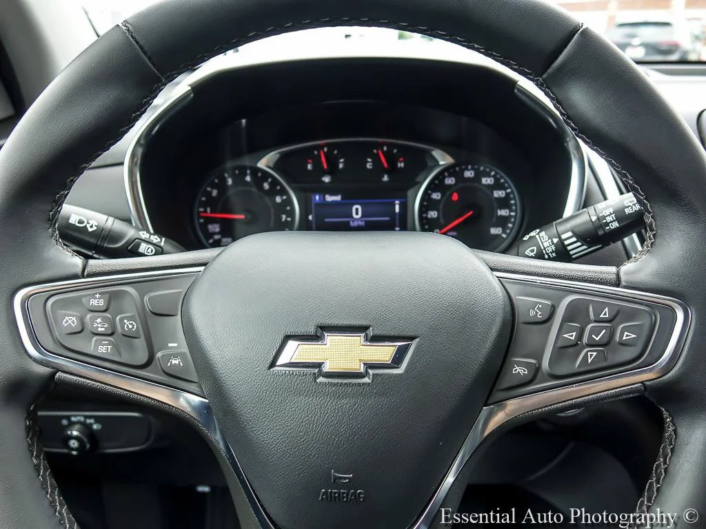 Used 2024 Lakeshore Blue Metallic Chevrolet LT image 14