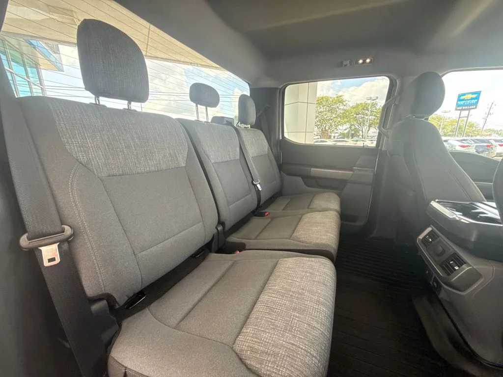 Used 2021 Oxford White Ford XLT image 38
