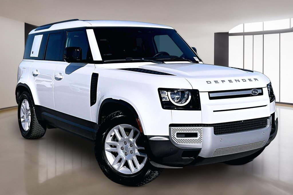Certified Used 2023 Fuji White Land Rover S image 3