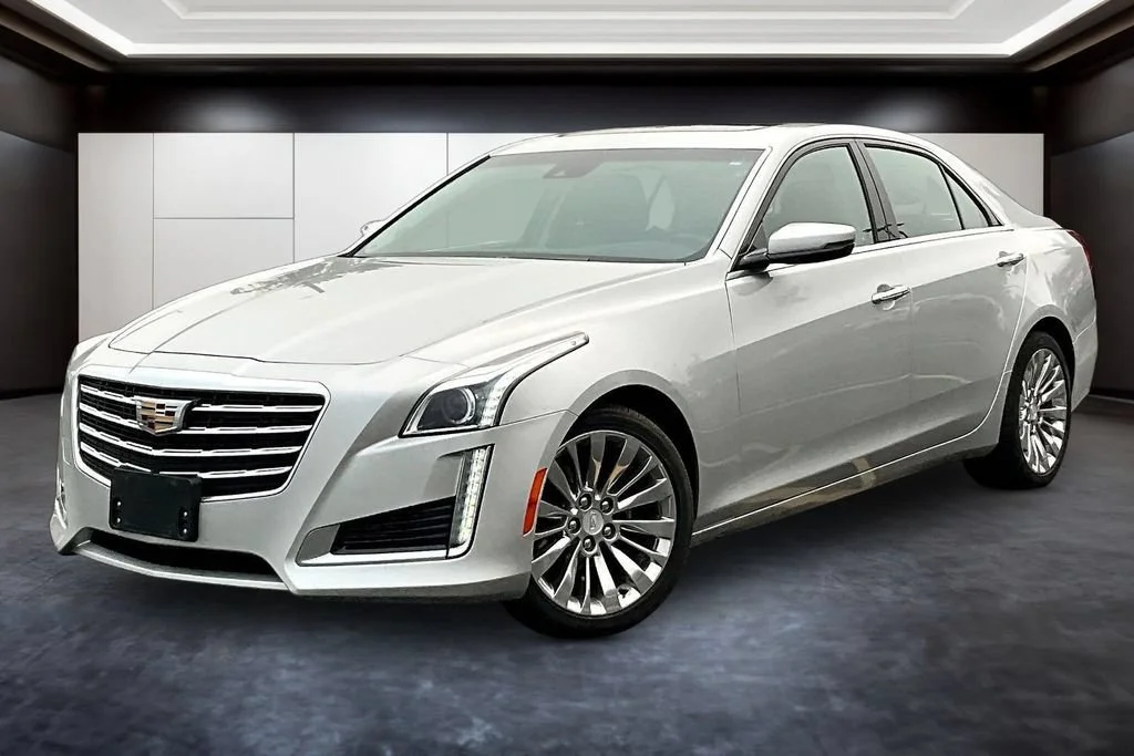 Used 2018 RADIANT SILVER METALLIC Cadillac Luxury AWD image 3