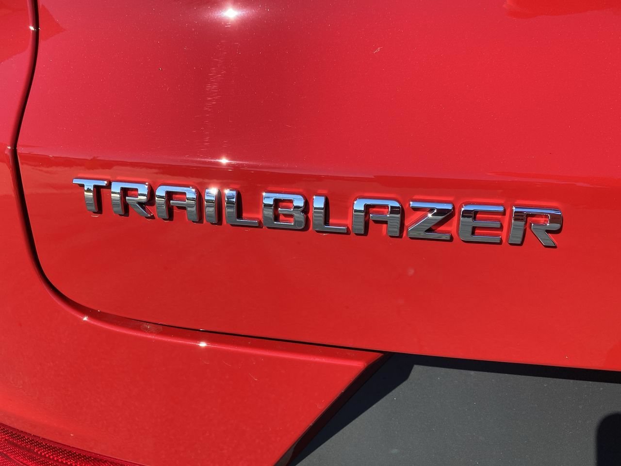 Used 2026 Apex Red Chevrolet LT image 27