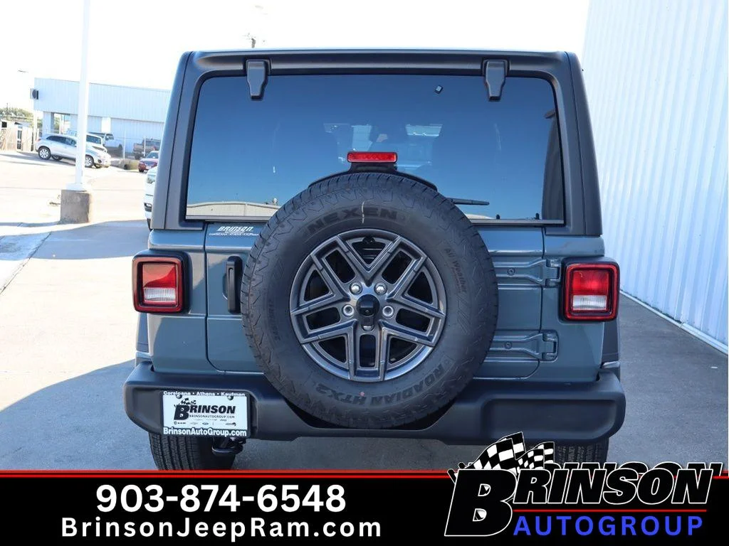New 2026 Anvil Clear-Coat Exterior Paint Jeep Sport S image 4