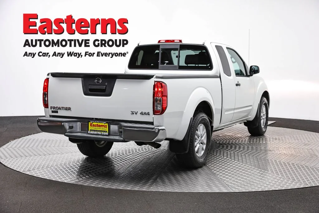 Used 2021 White Nissan SV image 5