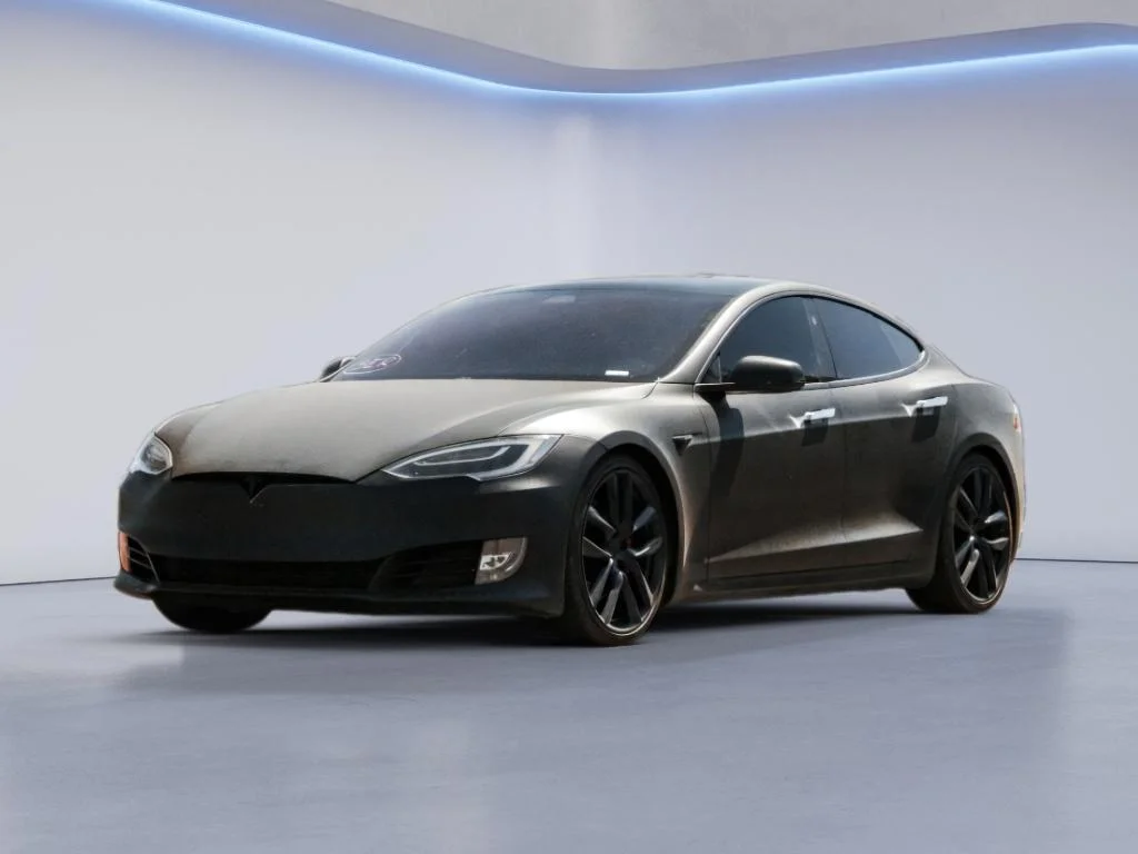 Used 2018 Solid Black Tesla P100D image 1