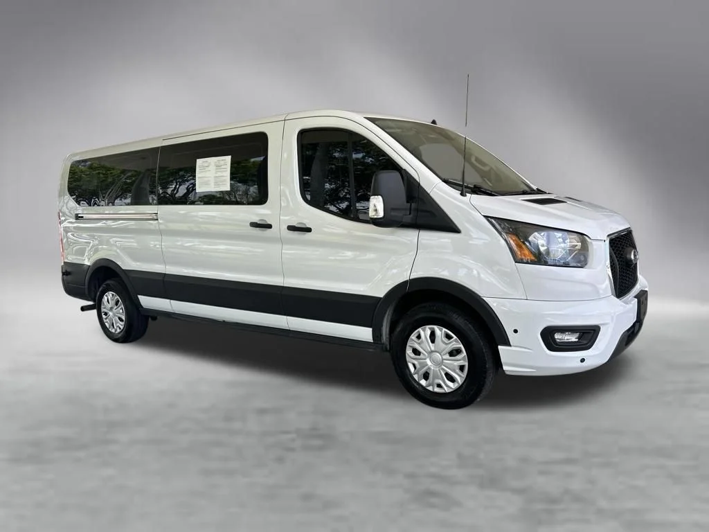 Used 2024 White Ford XLT image 2