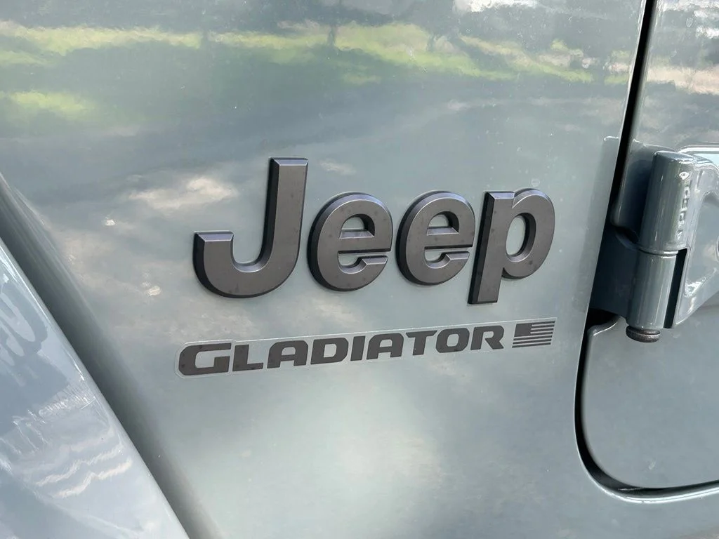 Certified Used 2025 Gray Jeep Sport S image 31