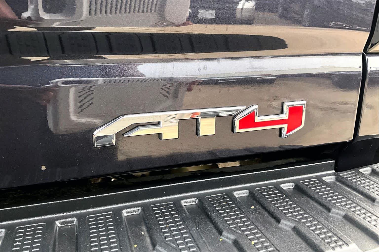 Used 2025 Titanium Rush Metallic GMC AT4 image 10