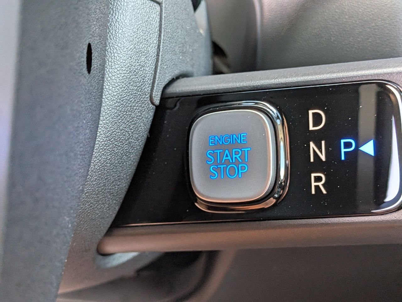 New 2026 Galaxy Maroon Pearl Hyundai Blue SEL Premium 8P image 26