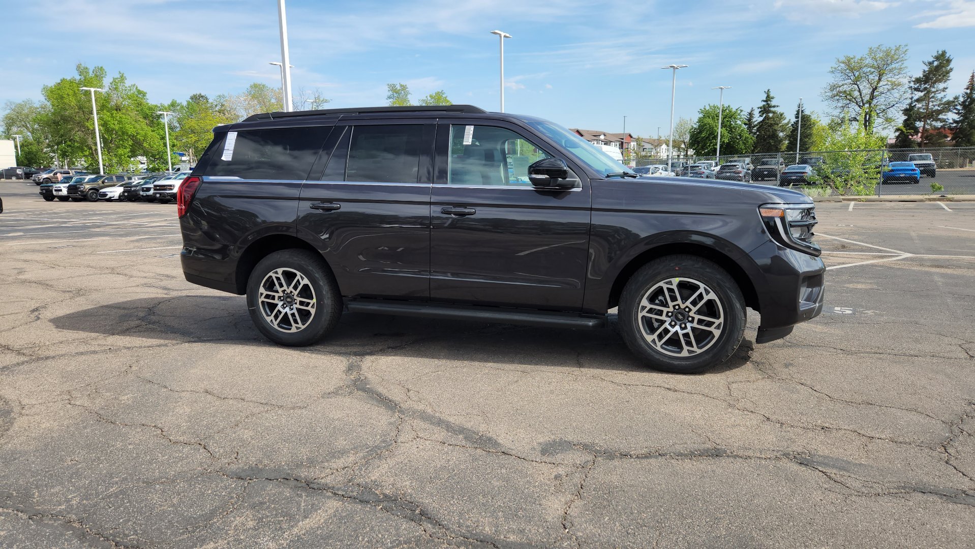 New 2026 Dark Matter Gray Metallic Ford Active image 17