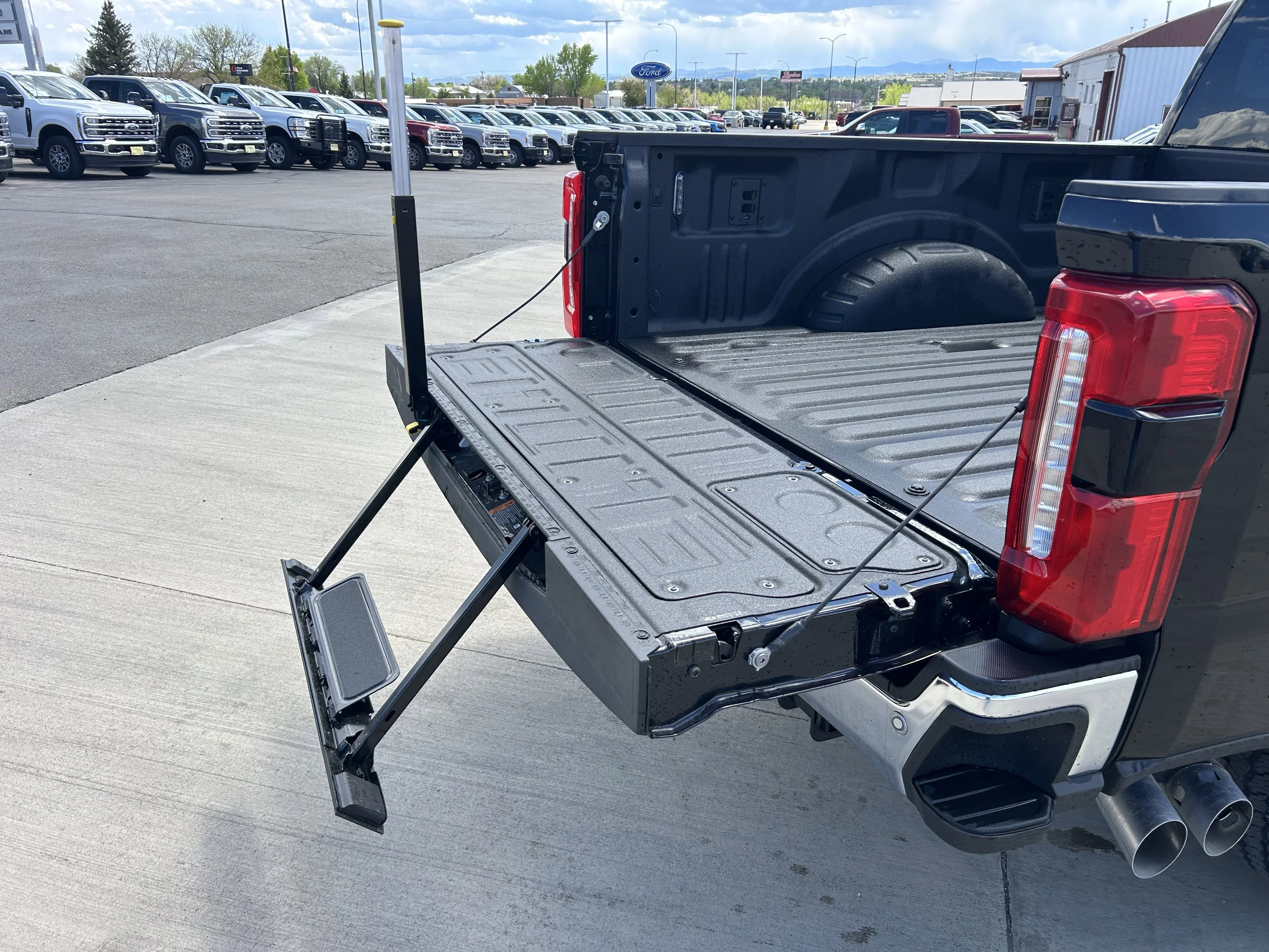 2026 Ford F-350 Super Duty Lariat - Photo 6