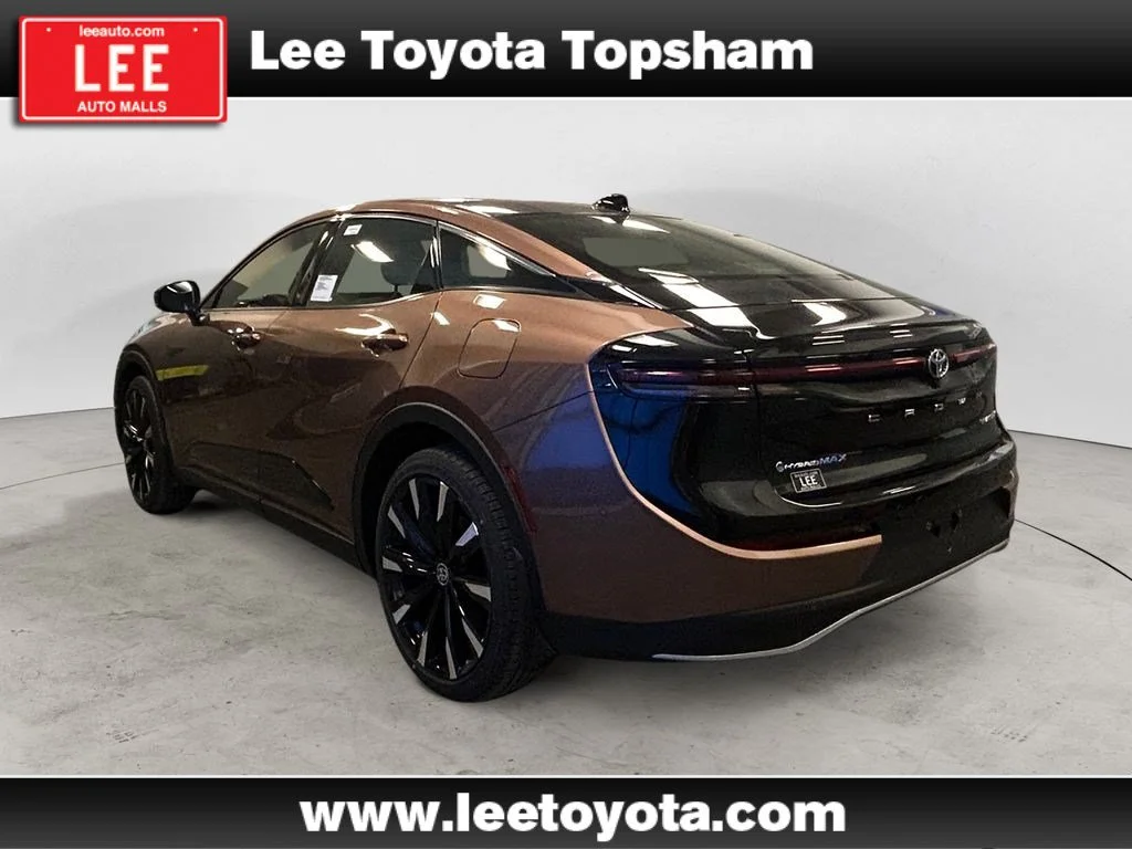 New 2026 Bronze Toyota Platinum image 3