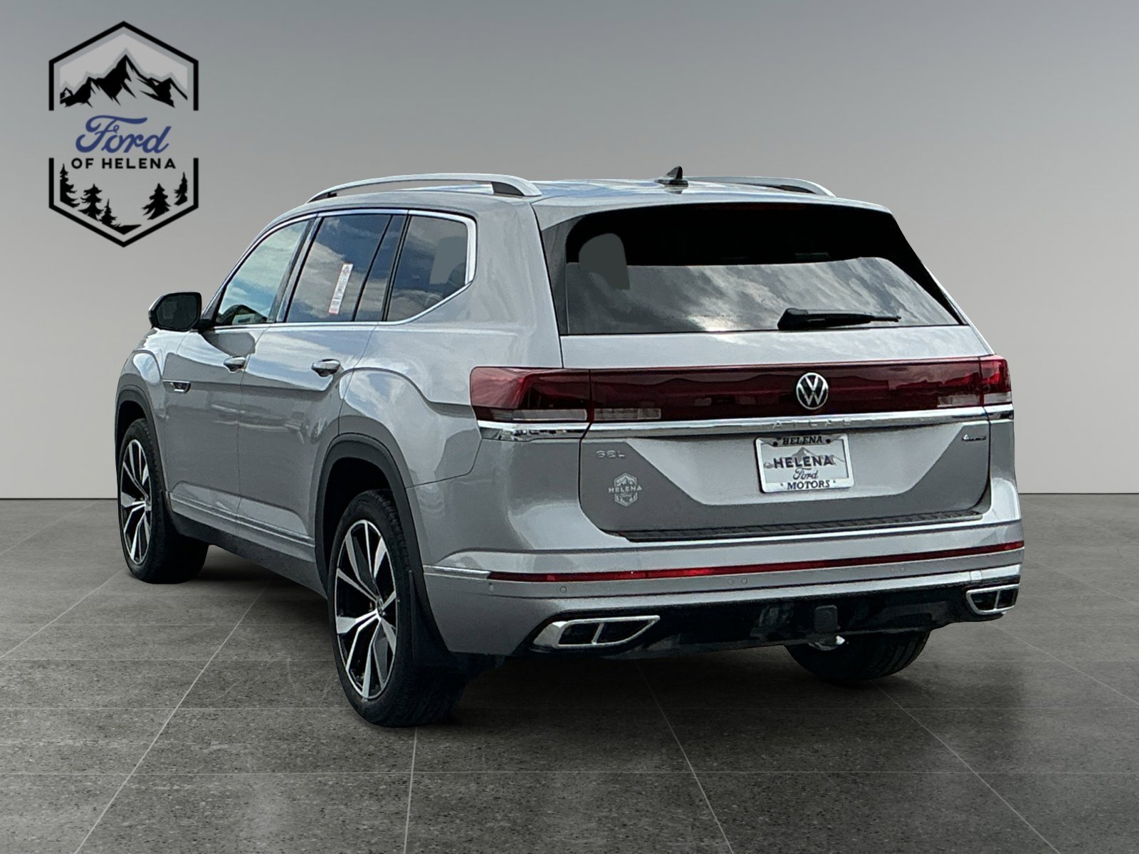 Used 2024 Silver Volkswagen 2.0T SEL Premium R-Line image 3