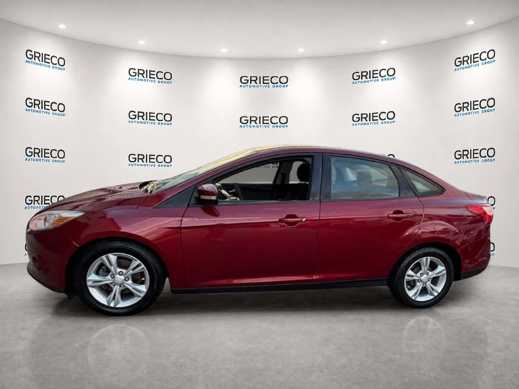 Used 2013 Ruby Red Metallic Ford SE image 4