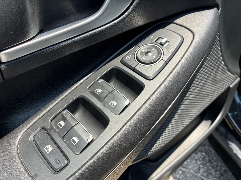 Used 2024 Black Hyundai SEL image 13