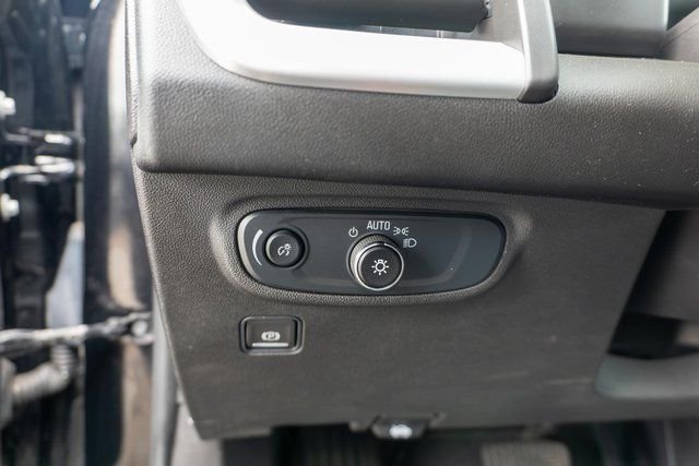 Used 2024 Black GMC SLE image 18