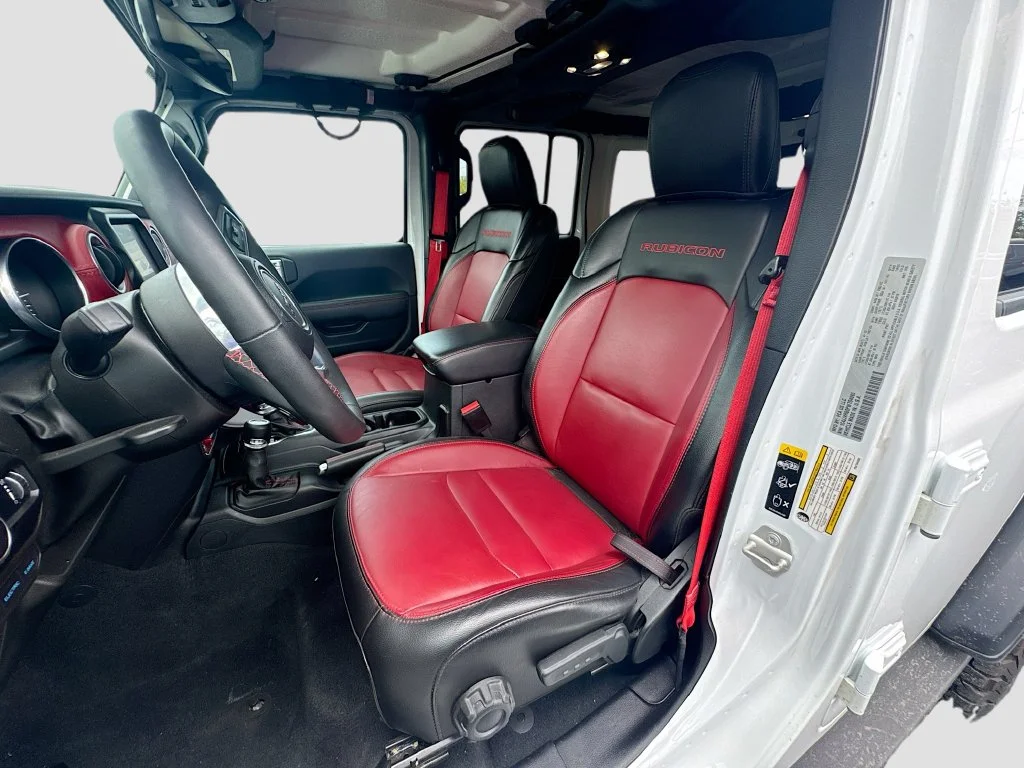 Used 2023 White Jeep Rubicon 20th Anniversary Edition 4xe image 23