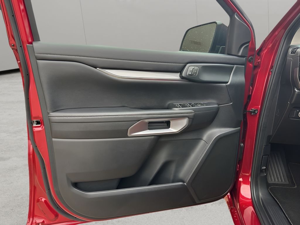 New 2025 Ruby Red Metallic Tinted Clearcoat Ford LARIAT® image 10