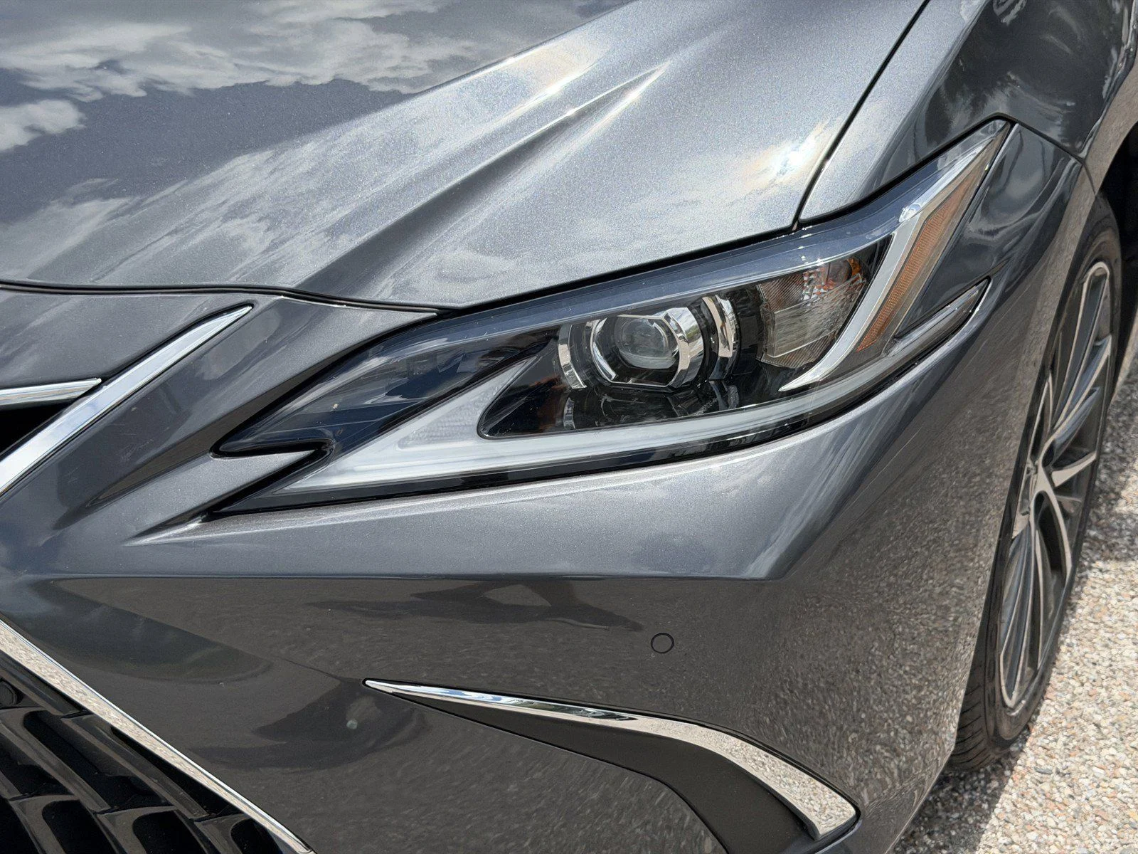 Used 2024 Gray Lexus 350 image 9