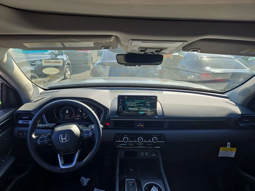 Certified Used 2025 Gray Honda Touring image 7