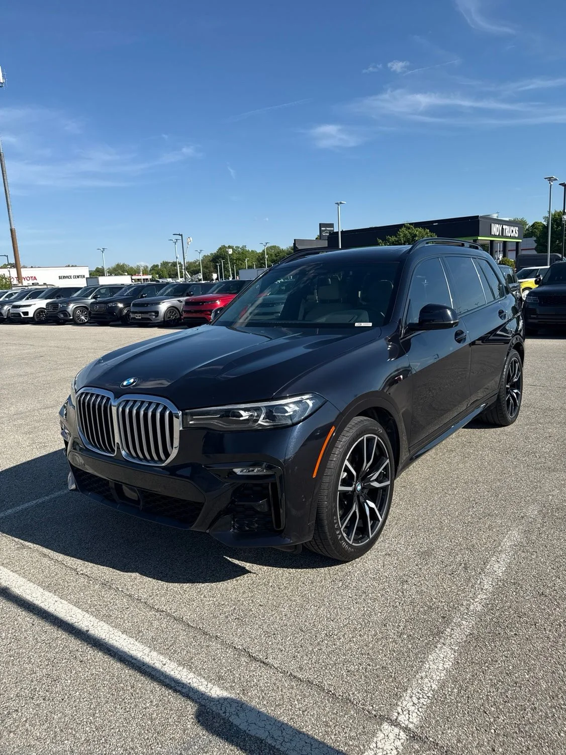 Used 2019 Black BMW xDrive40i image 12