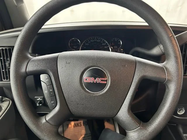 2023 GMC Savana Cargo Work Van - Photo 17