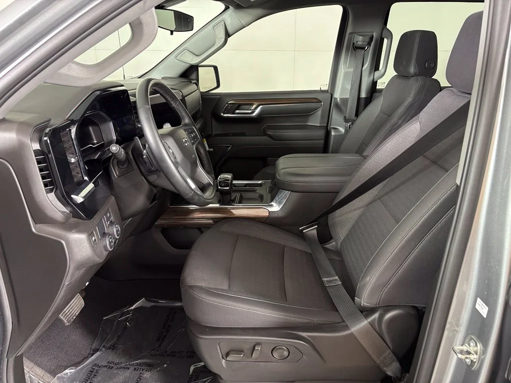 Used 2024 Gray Chevrolet RST image 17