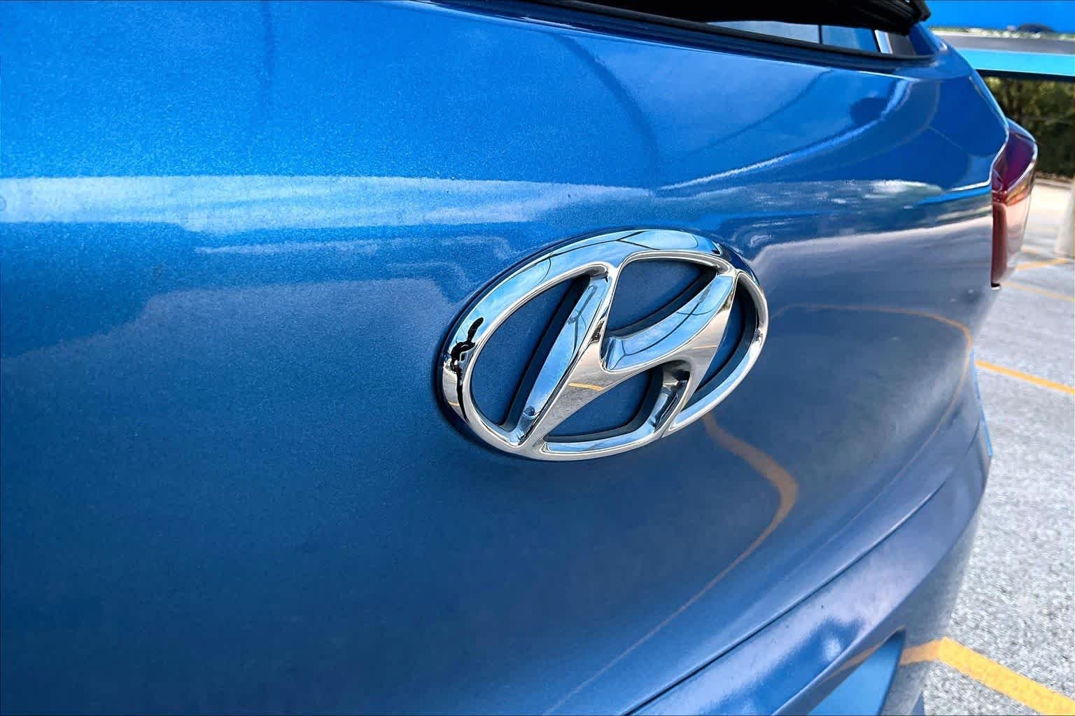 Used 2018 Caribbean Blue Hyundai SEL image 27