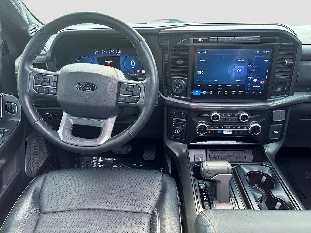 Used 2024  Ford Lariat image 20
