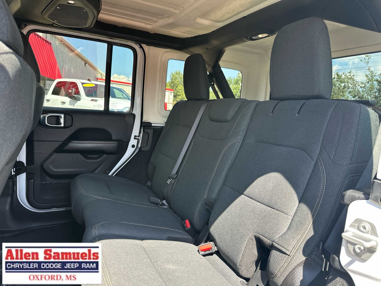 Certified Used 2025 Bright White Clearcoat Jeep Sahara image 13