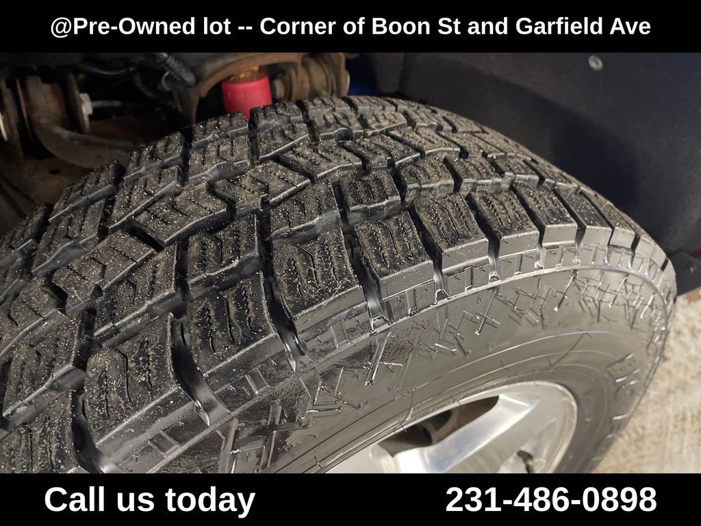 Used 2015 Red Chevrolet LTZ image 12