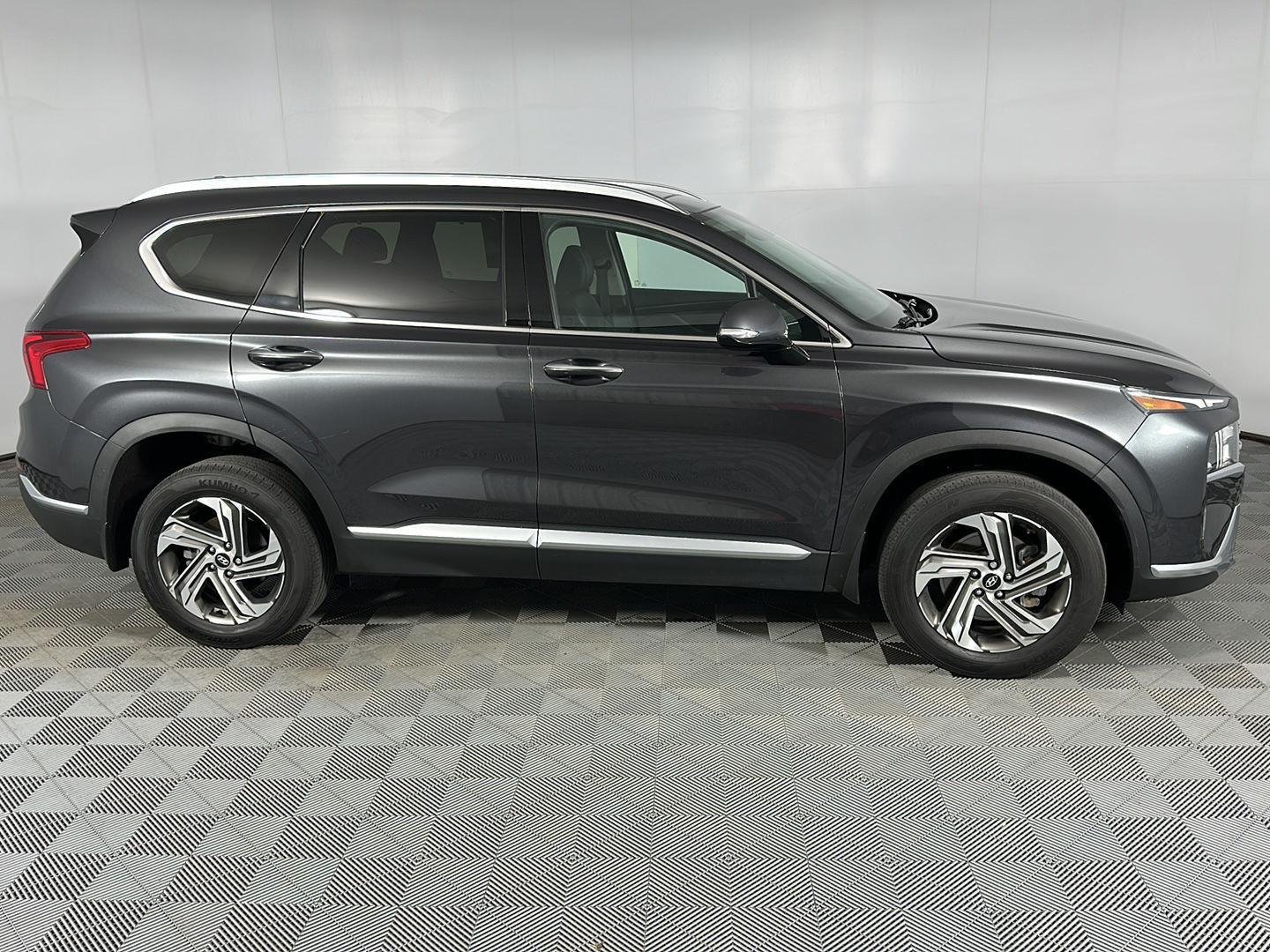 Used 2022 Portofino Gray Hyundai SEL image 4