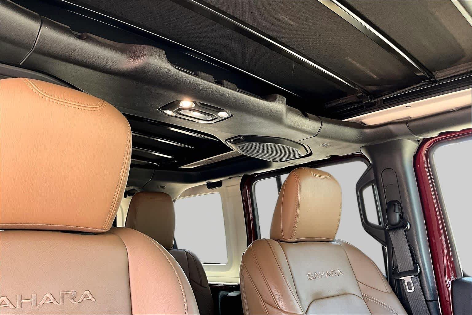 Used 2021 Snazzberry Pearlcoat Jeep Unlimited Sahara image 13
