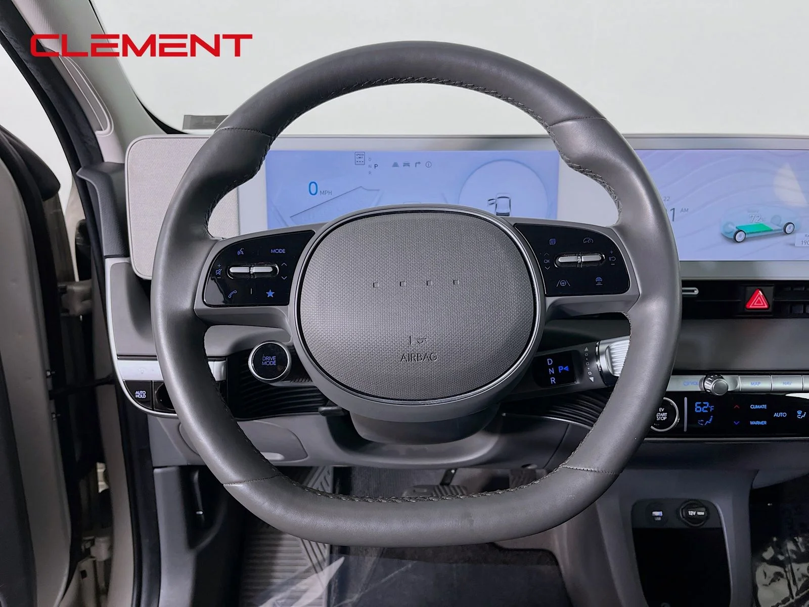 Used 2024 Gold Hyundai SEL image 14