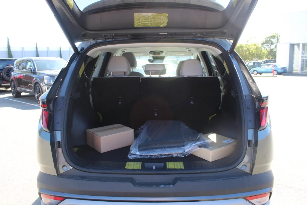 New 2026 Gray Hyundai SEL image 10